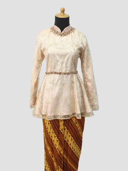 Kebaya Brokat Gading, foto asli